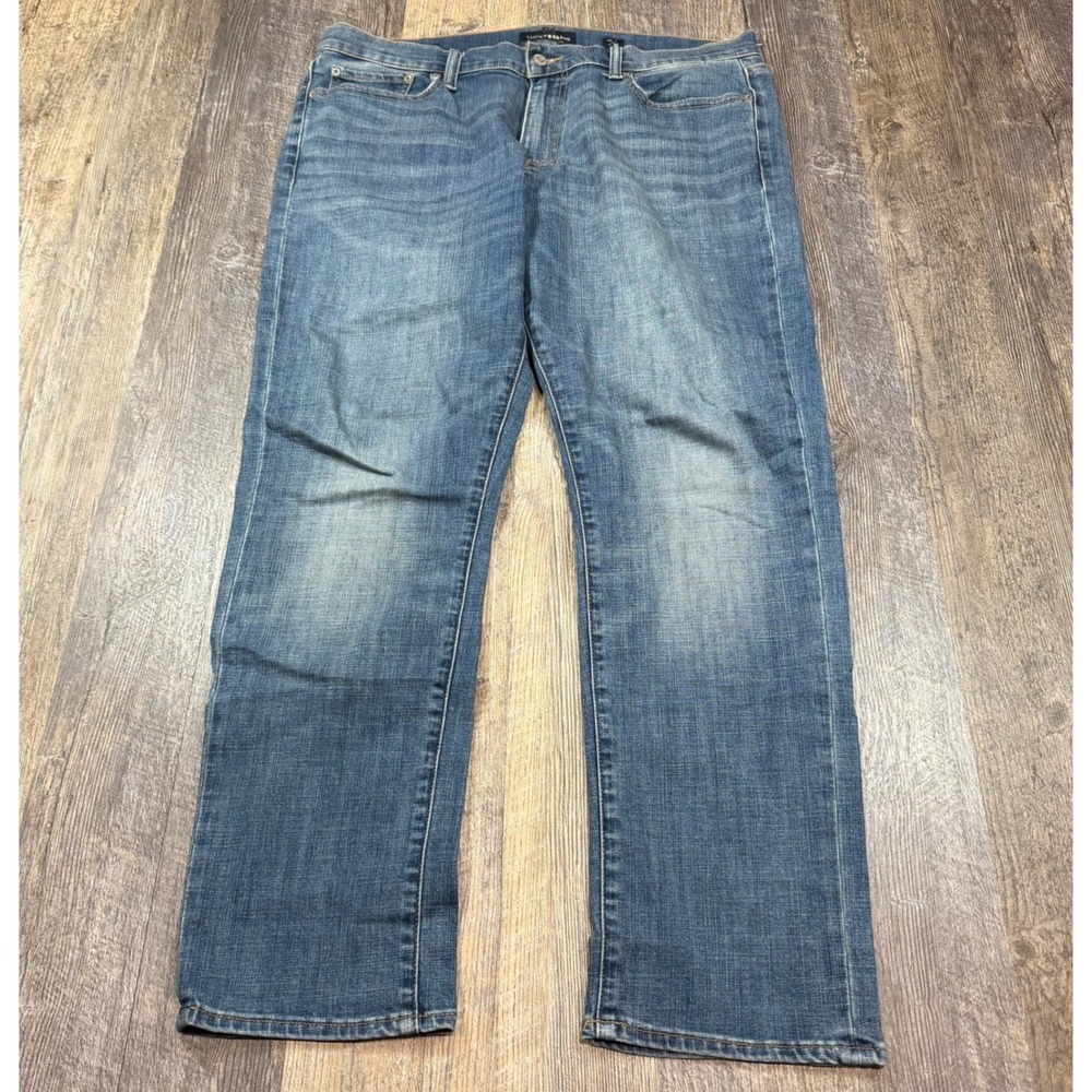 Lucky Brand 410 Athletic Slim Jeans 36x32 (FITS 38x30) Blue Medium Wash Denim